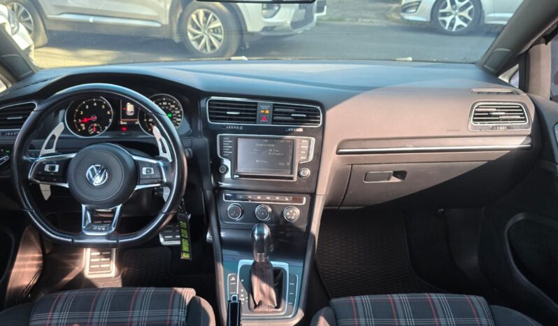 
								2017 Volkswagen GTI full									