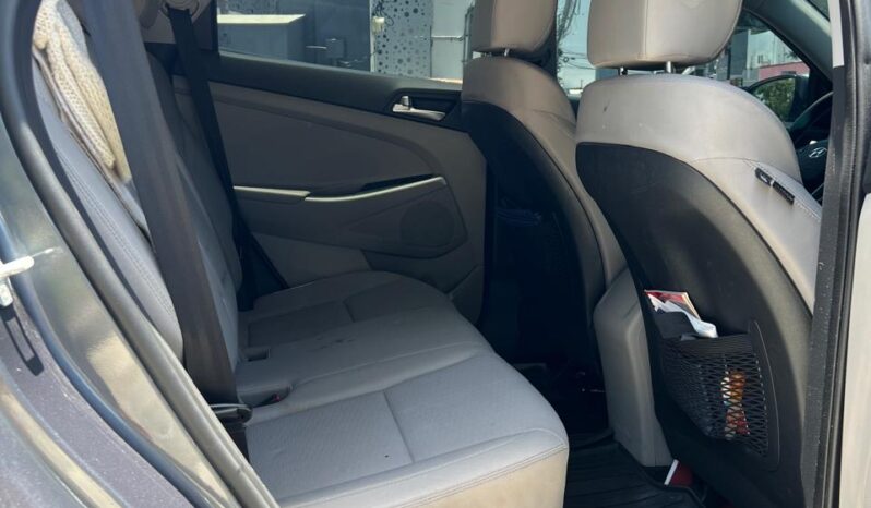 
								2019 HYUNDAI TUCSON SEL full									