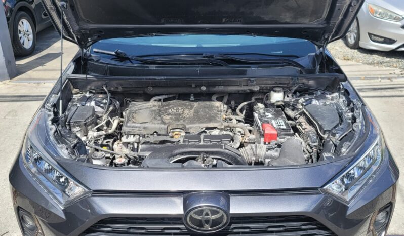 
								2020 TOYOTA RAV4 XLE full									