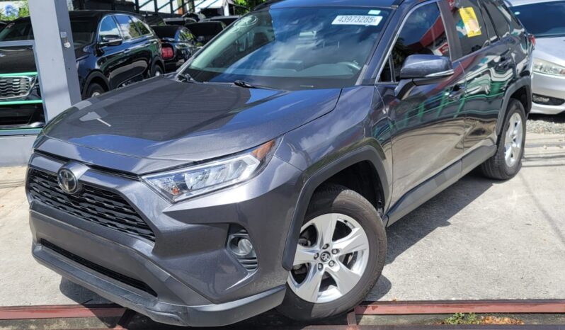 
								2020 TOYOTA RAV4 XLE full									