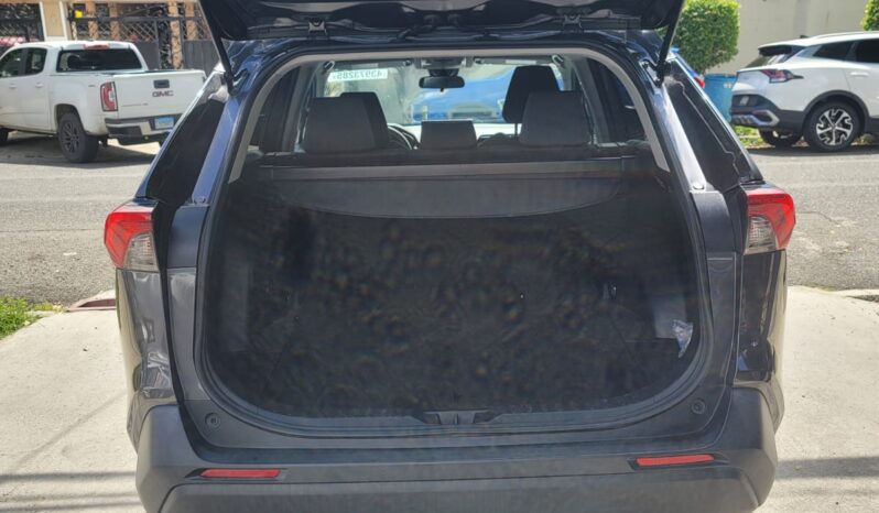 
								2020 TOYOTA RAV4 XLE full									