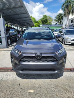 
										2020 TOYOTA RAV4 XLE full									