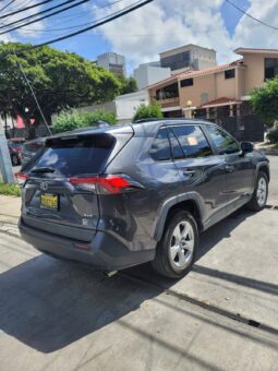 
										2020 TOYOTA RAV4 XLE full									