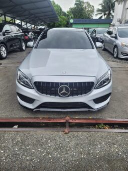 
										2015 MERCEDES BENZ C300 full									