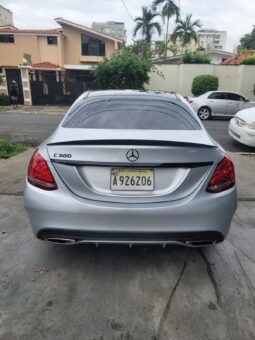 
										2015 MERCEDES BENZ C300 full									