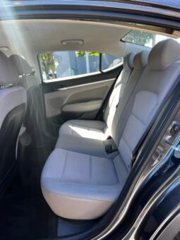 
										2020 HYUNDAI ELANTRA SEL full									