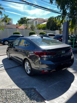 
										2020 HYUNDAI ELANTRA SEL full									