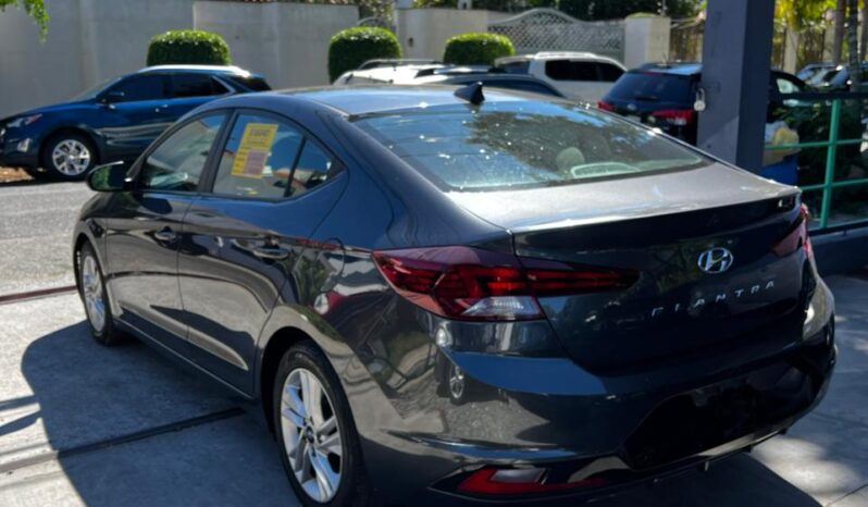 
								2020 HYUNDAI ELANTRA SEL full									