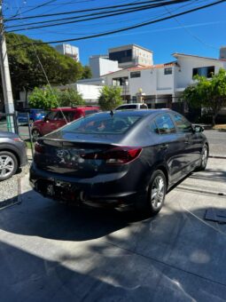 
										2020 HYUNDAI ELANTRA SEL full									