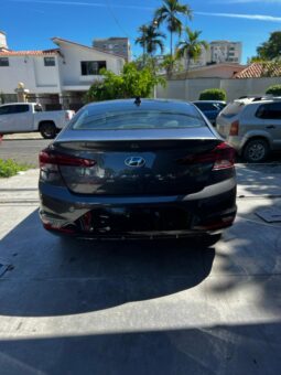 
										2020 HYUNDAI ELANTRA SEL full									