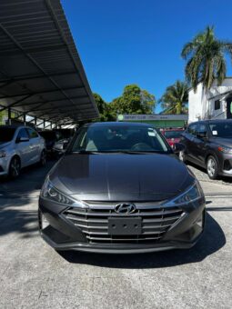 
										2020 HYUNDAI ELANTRA SEL full									