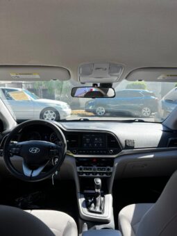 
										2020 HYUNDAI ELANTRA SEL full									