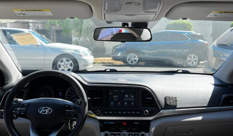 
								2020 HYUNDAI ELANTRA SEL full									