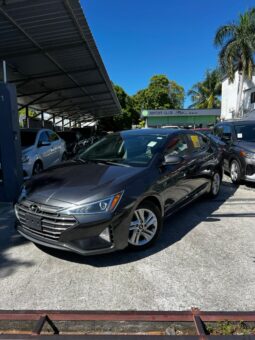 
										2020 HYUNDAI ELANTRA SEL full									