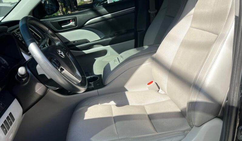 
								2019 TOYOTA HAIGHLANDER LIMITED full									