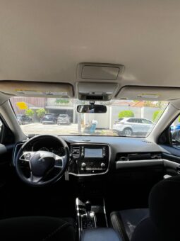 
										MITSUBISHI OUTLANDER full									