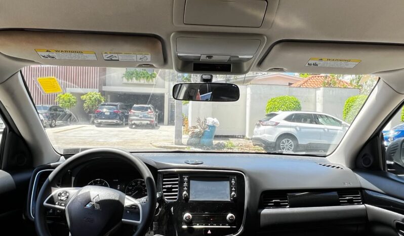 
								MITSUBISHI OUTLANDER full									