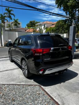 
										MITSUBISHI OUTLANDER full									
